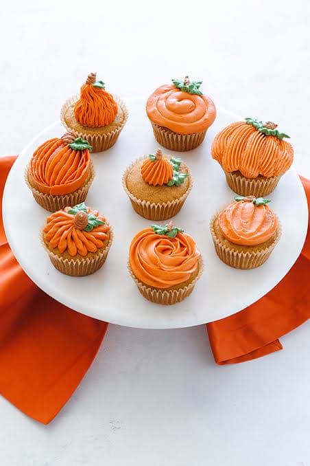 Artisanal Rosette Cupcake Platter (Box of 12)